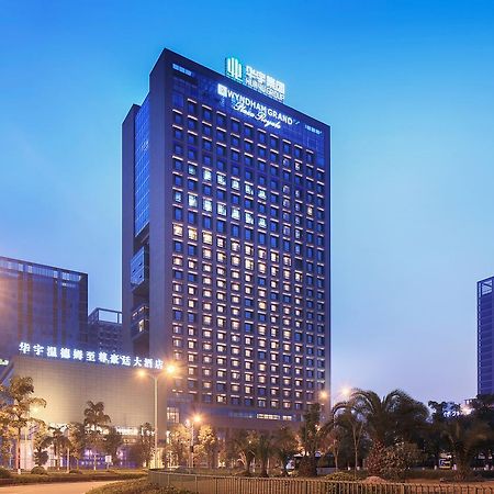 Wyndham Grand Plaza Royale Huayu Chongqing Hotel Kültér fotó