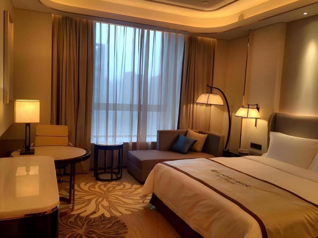 Wyndham Grand Plaza Royale Huayu Chongqing Hotel Kültér fotó