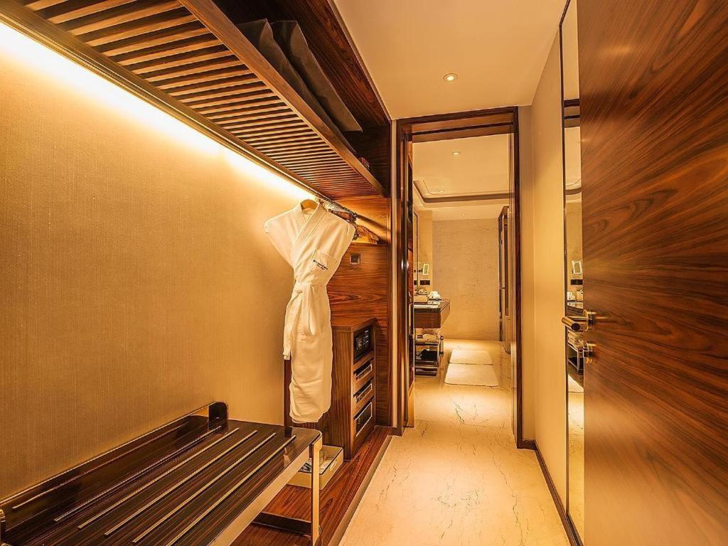 Wyndham Grand Plaza Royale Huayu Chongqing Hotel Kültér fotó