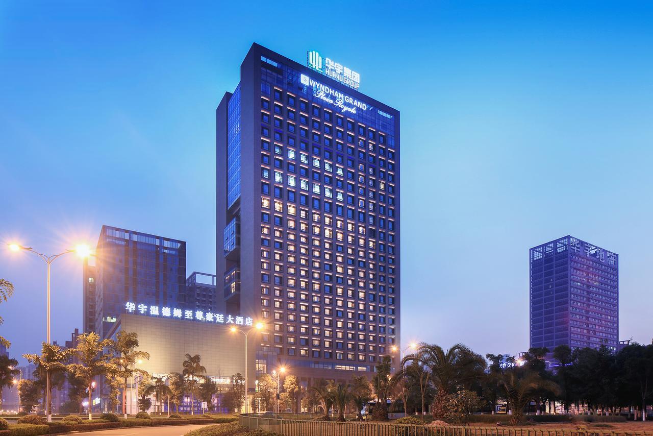 Wyndham Grand Plaza Royale Huayu Chongqing Hotel Kültér fotó